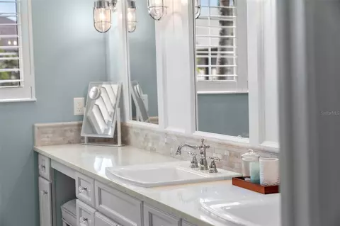 Bath - 4739 Compass Dr, Bradenton, FL 34208 photo 2 of 10