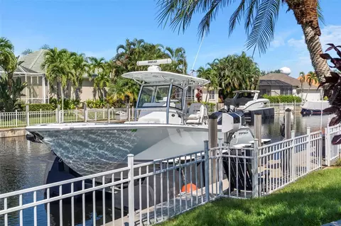 Exterior - 4739 Compass Dr, Bradenton, FL 34208 photo 3 of 14