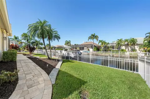 Exterior - 4739 Compass Dr, Bradenton, FL 34208 photo 2 of 14