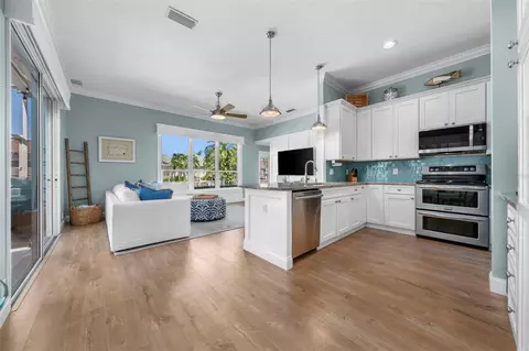 Kitchen - 4739 Compass Dr, Bradenton, FL 34208 photo 1 of 11
