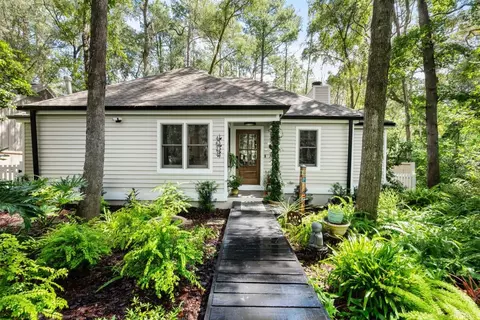 4623 SW 83rd Dr, Gainesville, FL 32608