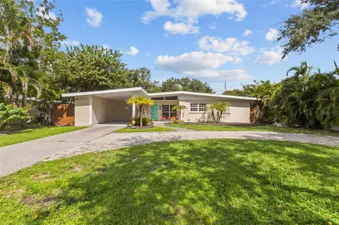 2857 Wood St, Sarasota, FL 34237