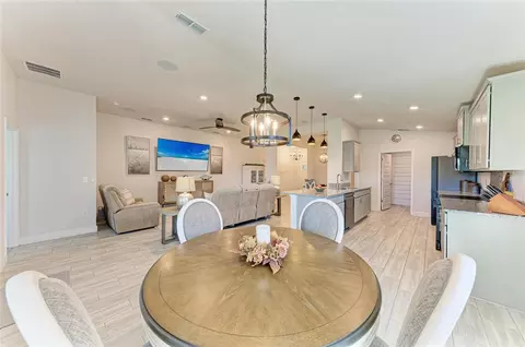 Dining - 6811 162nd Pl E, Parrish, FL 34219 photo 2 of 5