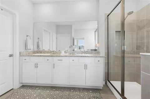Bath - 502 158th St E, Bradenton, FL 34212 photo 2 of 4