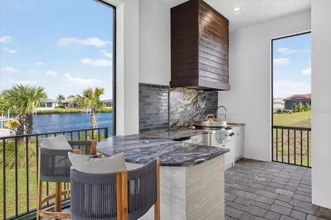 Kitchen - 1625 Rio Vista Ter, Parrish, FL 34219 photo 9 of 10