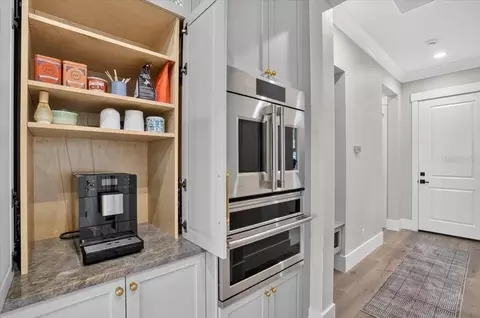 Kitchen - 1625 Rio Vista Ter, Parrish, FL 34219 photo 7 of 10