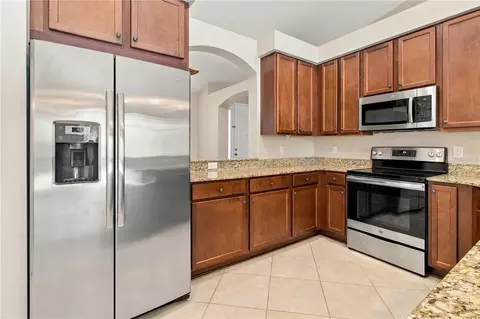 Kitchen - 13311 50th Ln E, Parrish, FL 34219 photo 2 of 5