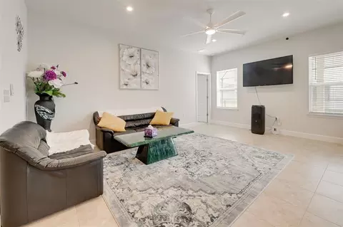 Living - 9807 Eventide Trl, Parrish, FL 34219 photo 2 of 2