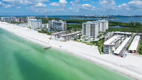 2050 Benjamin Franklin Dr #PH1102, Sarasota, FL 34236
