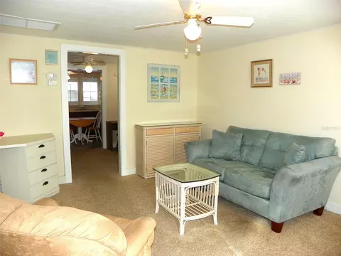 Living - 8 Plaza St E, Bradenton, FL 34208 photo 2 of 3