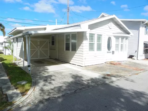Exterior - 8 Plaza St E, Bradenton, FL 34208 photo 3 of 7