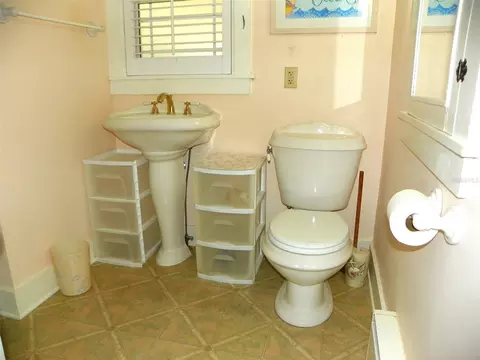 Bath - 8 Plaza St E, Bradenton, FL 34208 photo 1 of 4