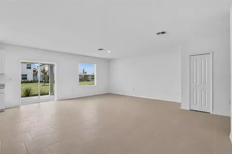 Living - 18111 Mellon St, Parrish, FL 34219 photo 2 of 3
