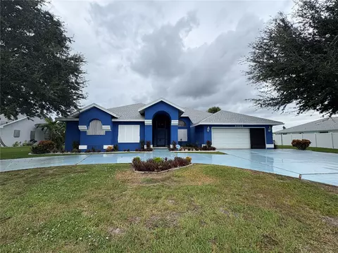 4328 Country Club Blvd, Cape Coral, FL 33904