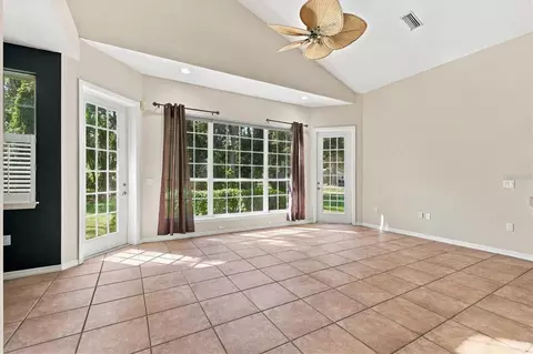 Living - 4716 4th Ave E, Bradenton, FL 34208 photo 8 of 11