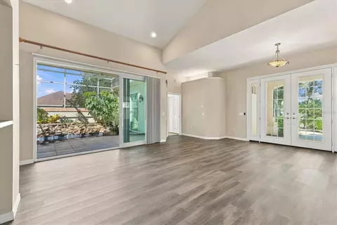 Living - 4716 4th Ave E, Bradenton, FL 34208 photo 2 of 11