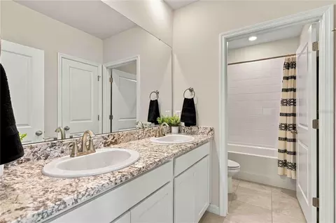 Bath - 12489 Dora Trl, Parrish, FL 34219 photo 2 of 3