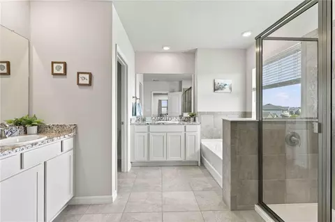 Bath - 12489 Dora Trl, Parrish, FL 34219 photo 1 of 3