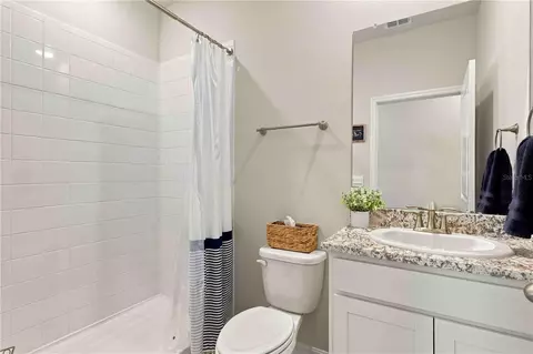 Bath - 12489 Dora Trl, Parrish, FL 34219 photo 3 of 3