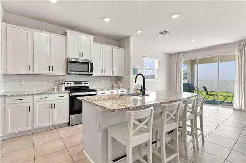 Kitchen - 12489 Dora Trl, Parrish, FL 34219 photo 5 of 6