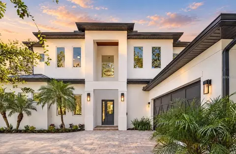 2420 Floyd St, Sarasota, FL 34239