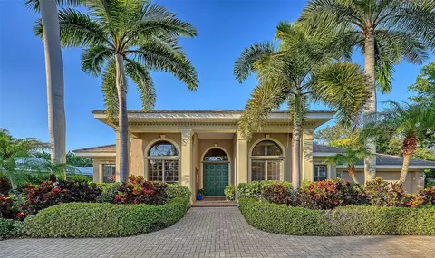 1875 Oleander St, Sarasota, FL 34239