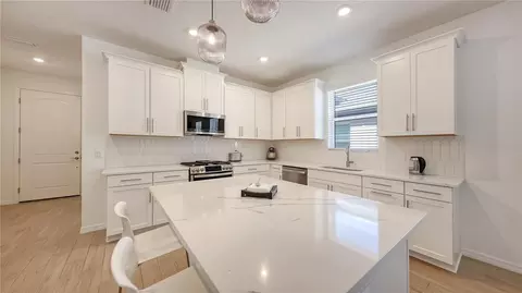 Kitchen - 18102 Cherished Loop, Bradenton, FL 34211 photo 2 of 4