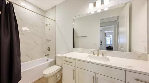 Bath - 18102 Cherished Loop, Bradenton, FL 34211 photo 1 of 1