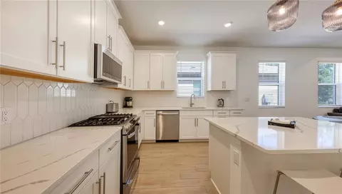 Kitchen - 18102 Cherished Loop, Bradenton, FL 34211 photo 1 of 4