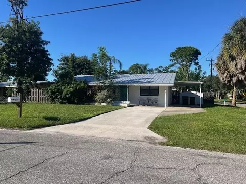 2391 Wood St, Sarasota, FL 34237