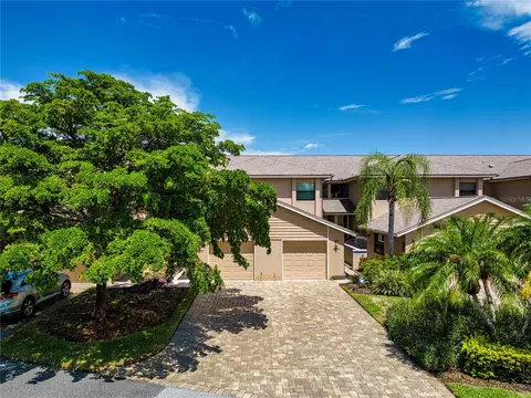 5273 Heron Way #202, Sarasota, FL 34231