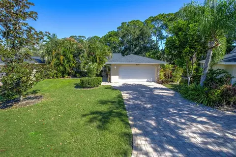 5247 Villa Majorca Ct #27, Sarasota, FL 34235