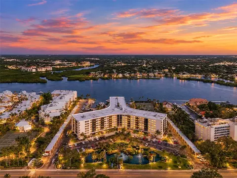 5855 Midnight Pass Rd #611, Sarasota, FL 34242