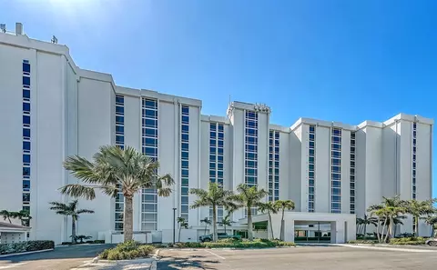 2425 Gulf Of Mexico Dr #1E, Longboat Key, FL 34228