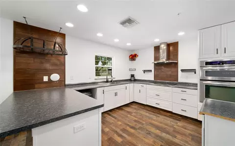 Kitchen - 7713 State Road 64 E, Zolfo Springs, FL 33890 photo 2 of 2