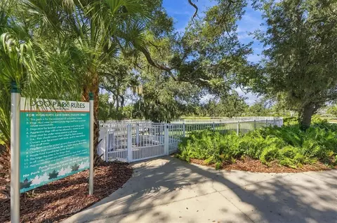 Exterior - 3816 Shimmering Oaks Dr, Parrish, FL 34219 photo 5 of 11