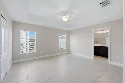Bedroom - 3816 Shimmering Oaks Dr, Parrish, FL 34219 photo 3 of 7
