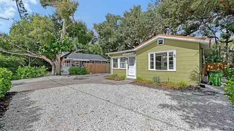 1277 17th St, Sarasota, FL 34234