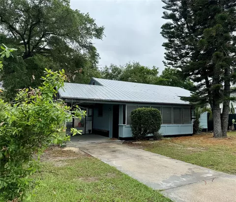 1032 Oakhill St, Lakeland, FL 33815