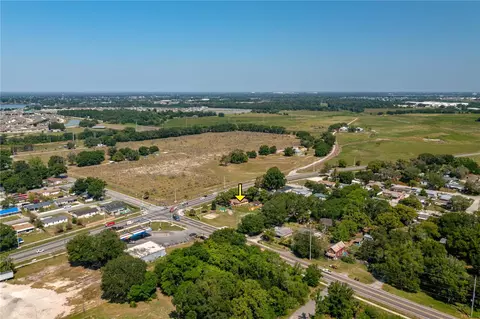 101 Eagle Lake Loop Rd E, Winter Haven, FL 33880 photo 4