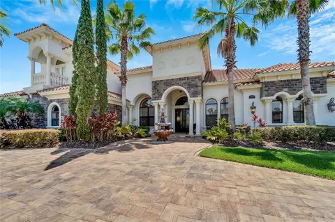 1918 Heritage Estates Dr, Lakeland, FL 33803