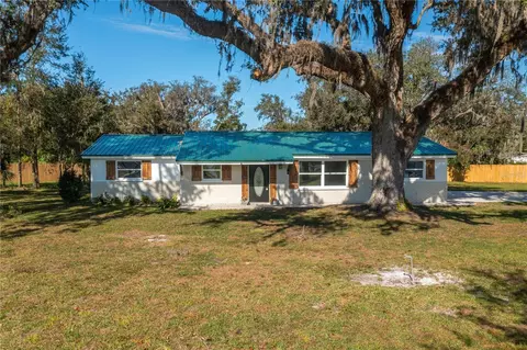 505 N Polk Ave, Fort Meade, FL 33841