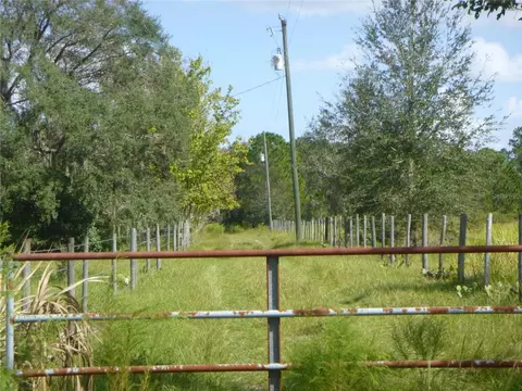 2600 Gabriel Rd, Fort Meade, FL 33841