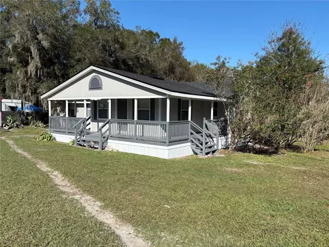 504 2nd St, Polk City, FL 33868