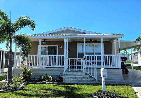 260 Pelican Ln, Haines City, FL 33844
