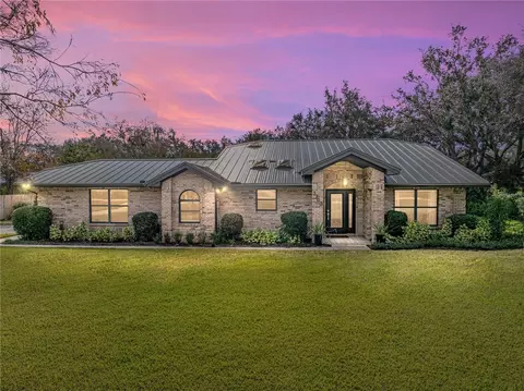 3703 White Oak Ct, Lake Wales, FL 33898