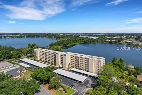 700 Mirror Ter NW #403, Winter Haven, FL 33881
