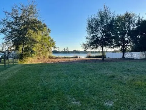 479 Waterview Dr, Polk City, FL 33868
