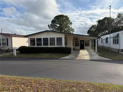 4155 Rolling Oaks Dr, Winter Haven, FL 33880