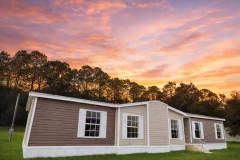 4228 Portage Dr, Polk City, FL 33868
